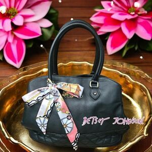 BETSEY JOHNSON Vintage Shoulder Bag TIMELESS!